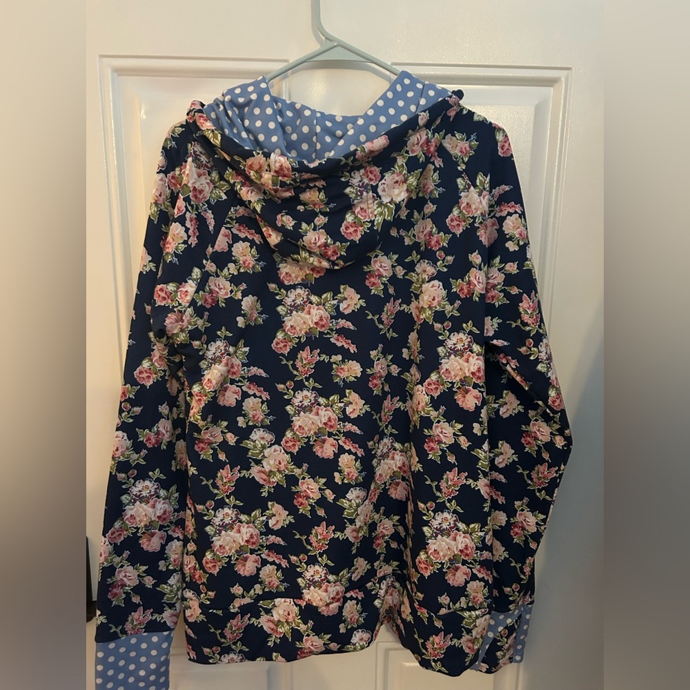 7degrees Poppy Pullover Hoodie with Polka Dot Accents (out of print) - Picture 7 of 13
